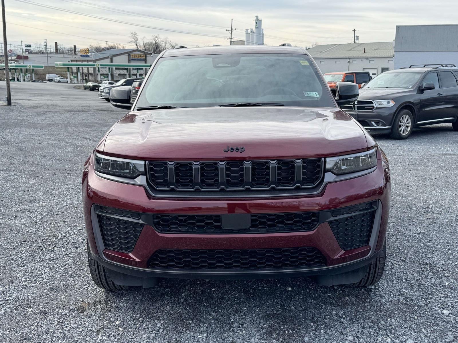 New 2026 Velvet Red Pearlcoat Jeep Laredo Altitude image 24