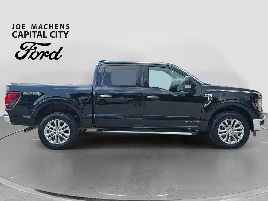 Used 2025 Agate Black Metallic Ford XLT image 3