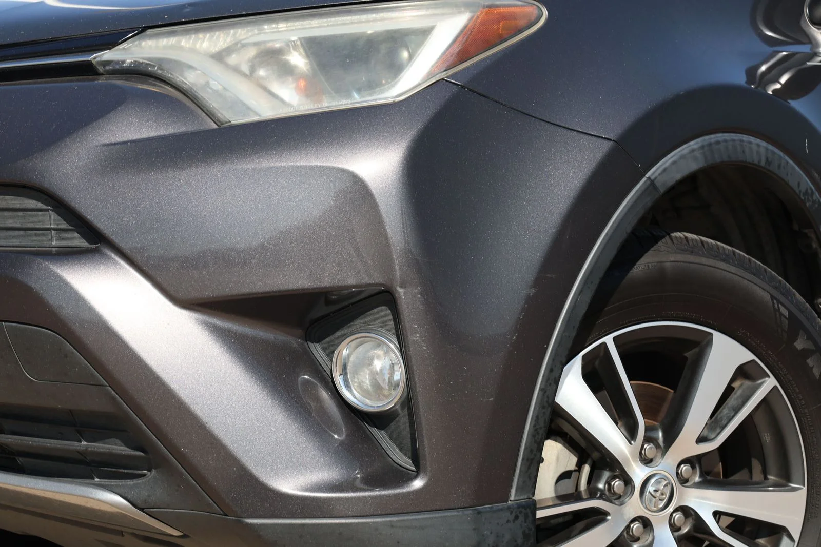 Used 2017 Gray Toyota XLE image 11