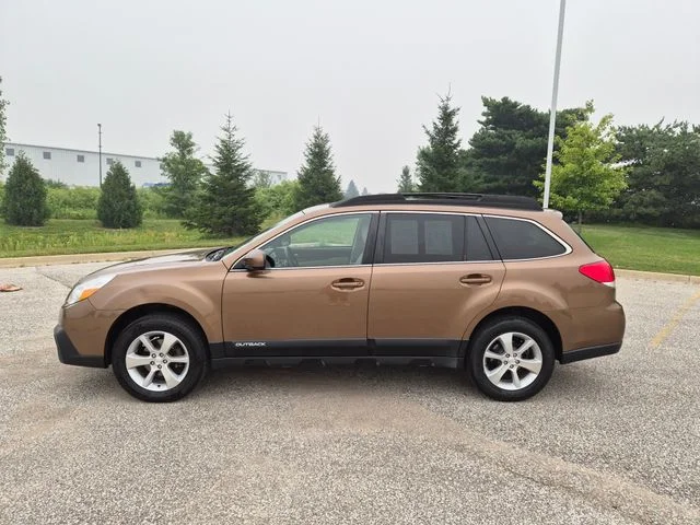Used 2013 Tan Subaru 2.5i image 9