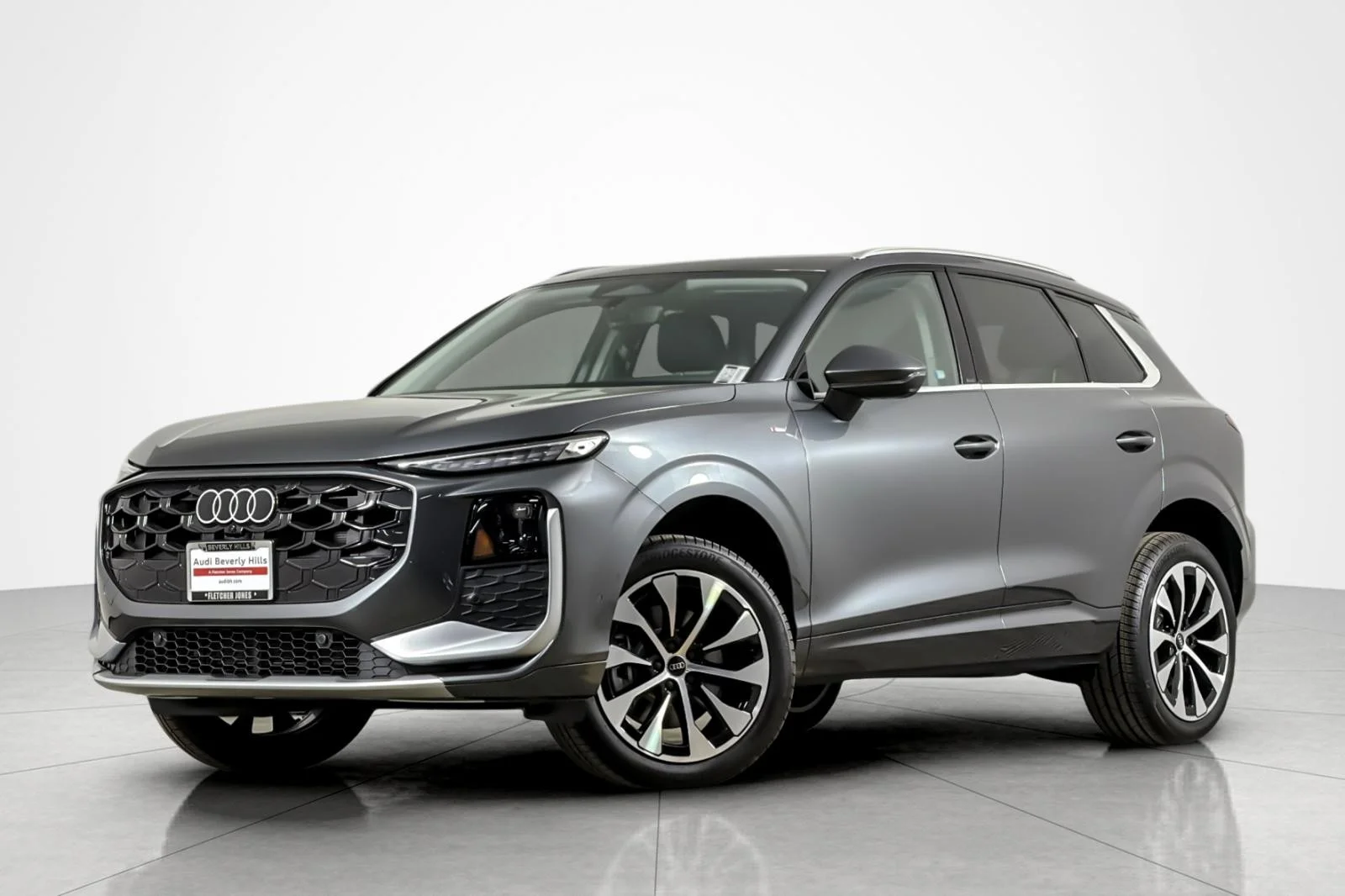 2026 Audi Q3 S line quattro's photo