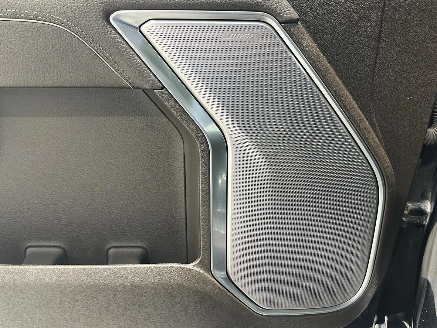 Used 2022 Onyx Black GMC Denali image 23