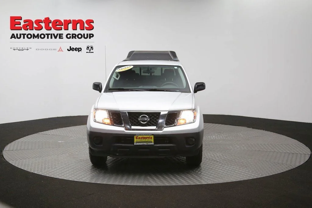 Used 2019 Silver Nissan S image 54