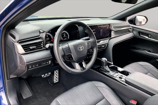 Certified Used 2025 RESERVOIR BLUE Toyota  image 17