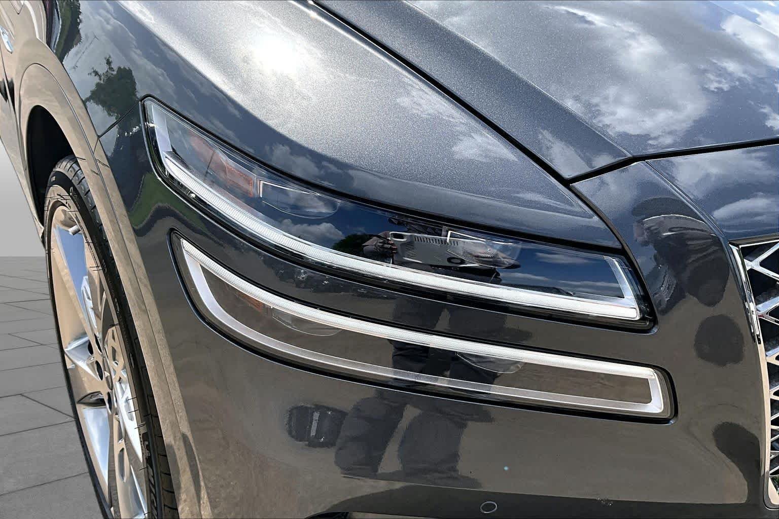 Certified Used 2023 Himalayan Gray Genesis  image 28