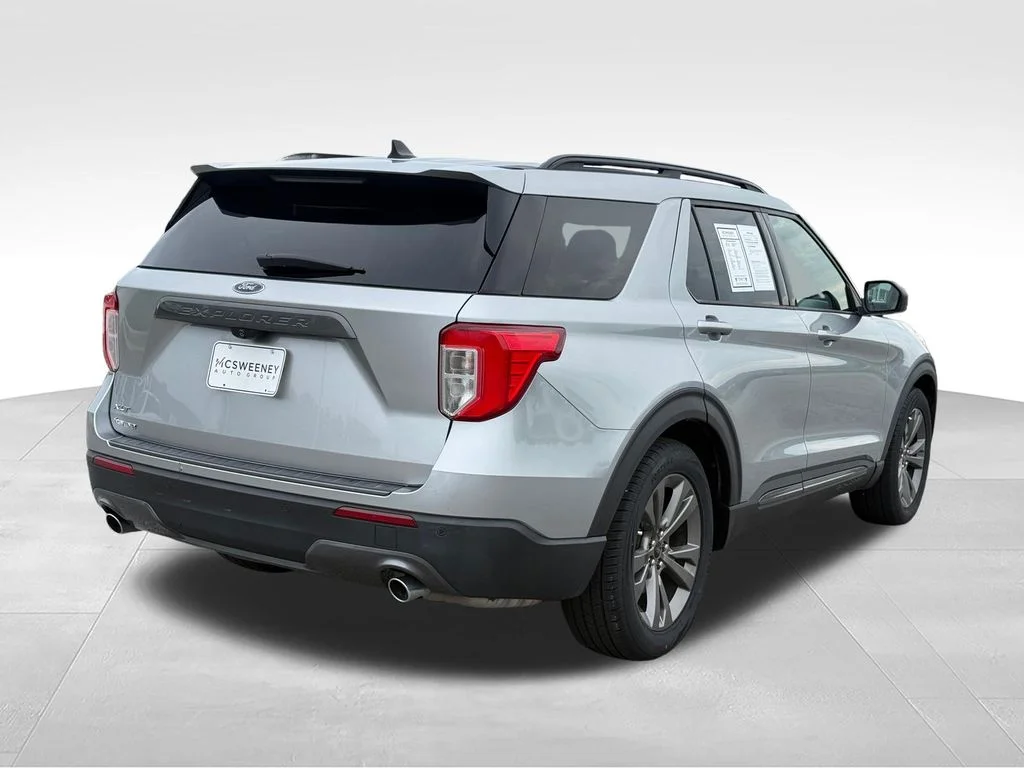 Used 2021 Silver Ford XLT image 27