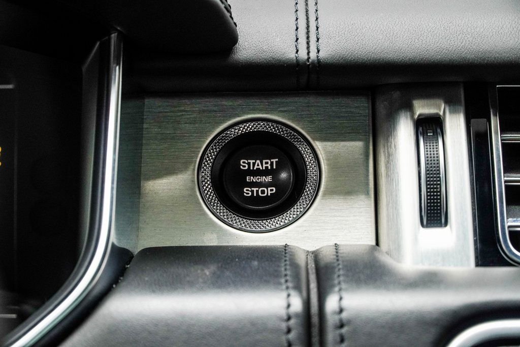 Used 2022 Black Land Rover SVAutobiography image 21