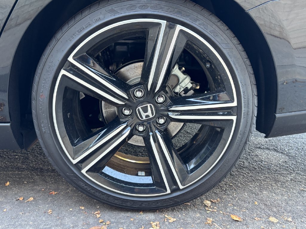 New 2026 Crystal Black Pearl Honda SE image 12