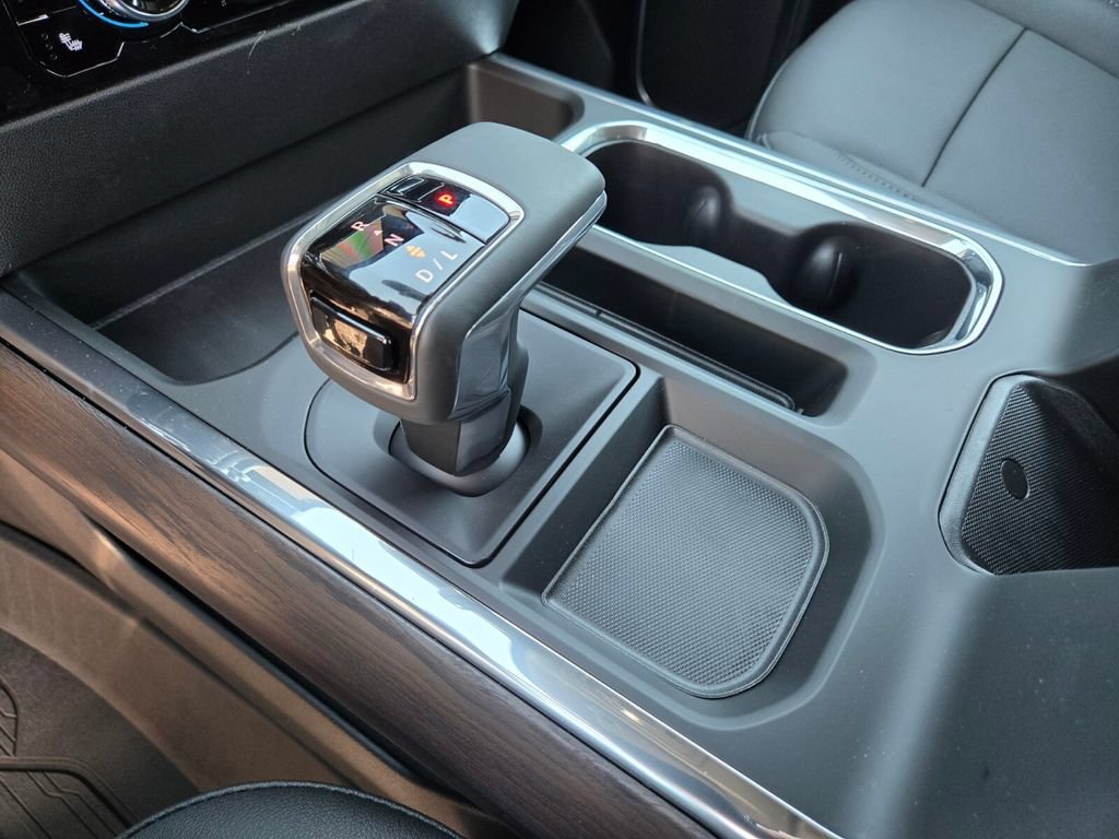 2026 GMC Sierra 1500 SLT - Photo 15
