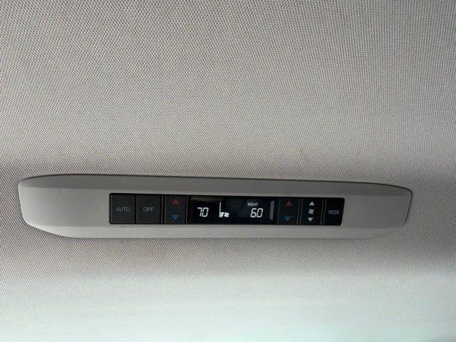 Certified Used 2021 BLIZZARD PEARL Toyota  image 27