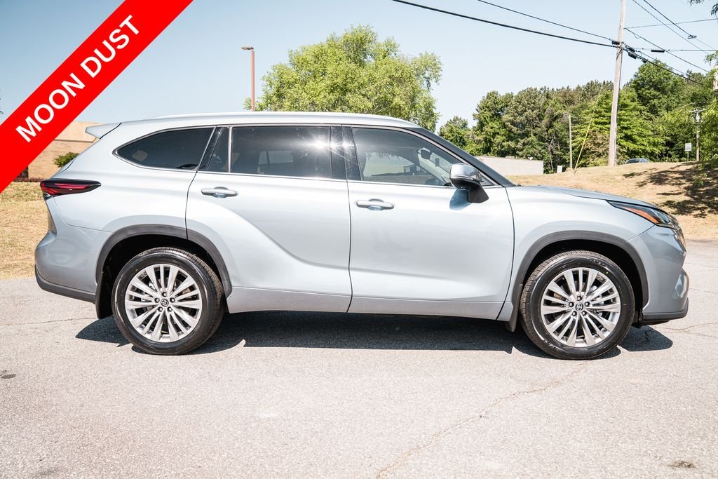 2024 Toyota Highlander Platinum - Photo 9