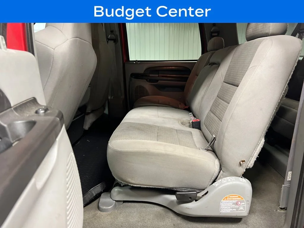 Used 2005 Red Ford XLS image 21
