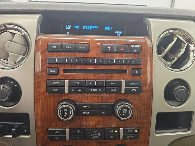 Used 2009 White Sand Tri-Coat Ford Lariat image 24