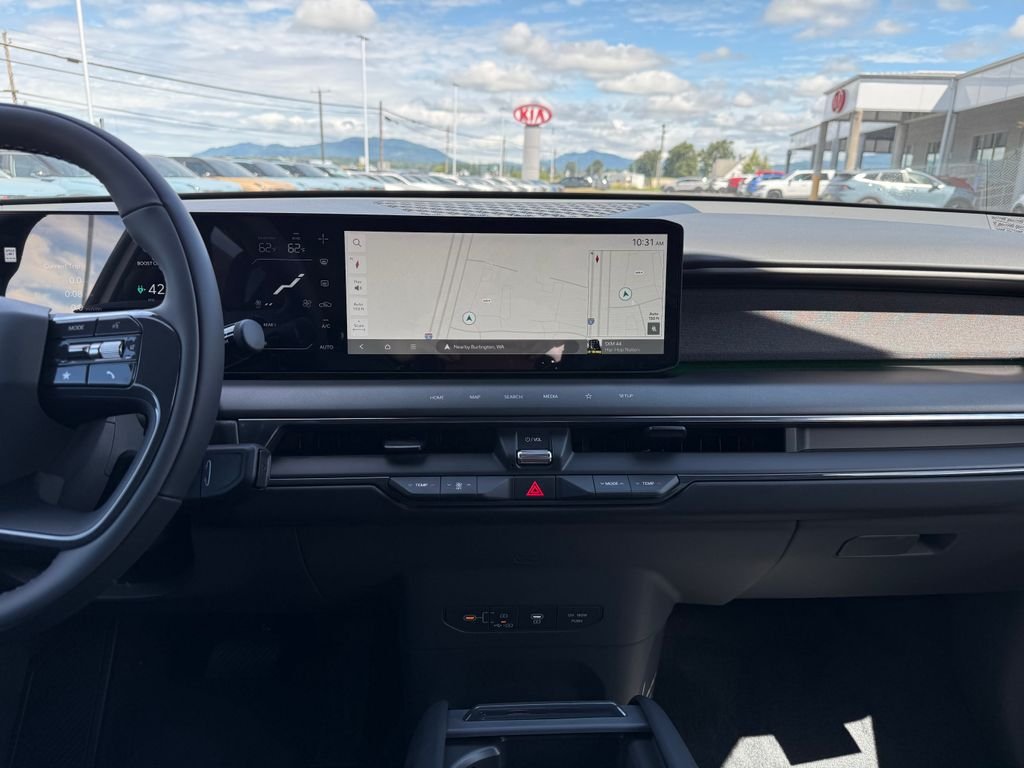 New 2026 Glacial White Kia Land AWD image 24