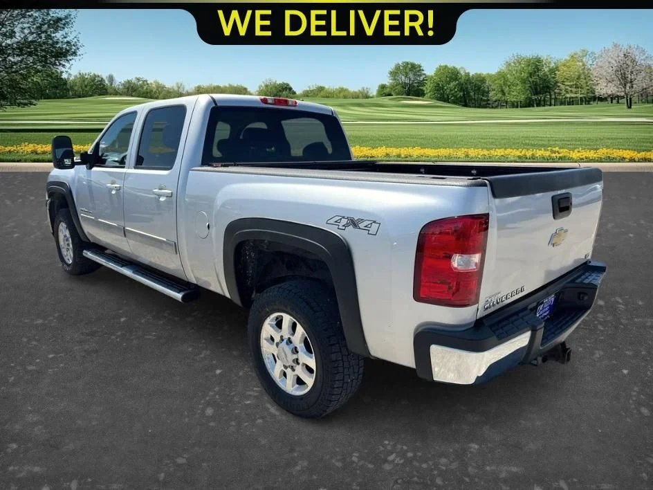 Used 2013 Silver Chevrolet LTZ image 7