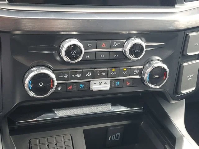 Used 2025 Avalanche Ford XL image 19