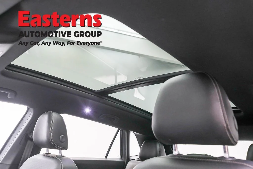 Used 2021 Gray Volkswagen 2.0T SEL image 34