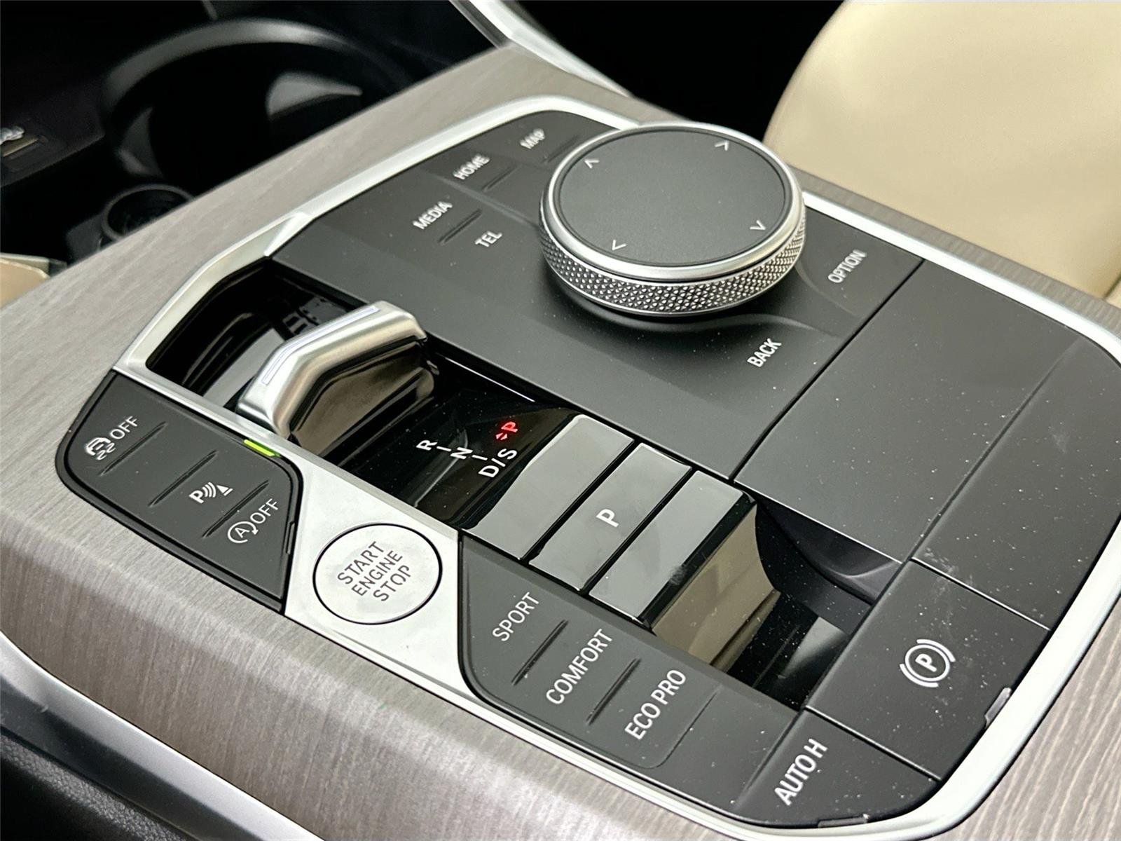 2026 BMW 3 Series 330i - Photo 16