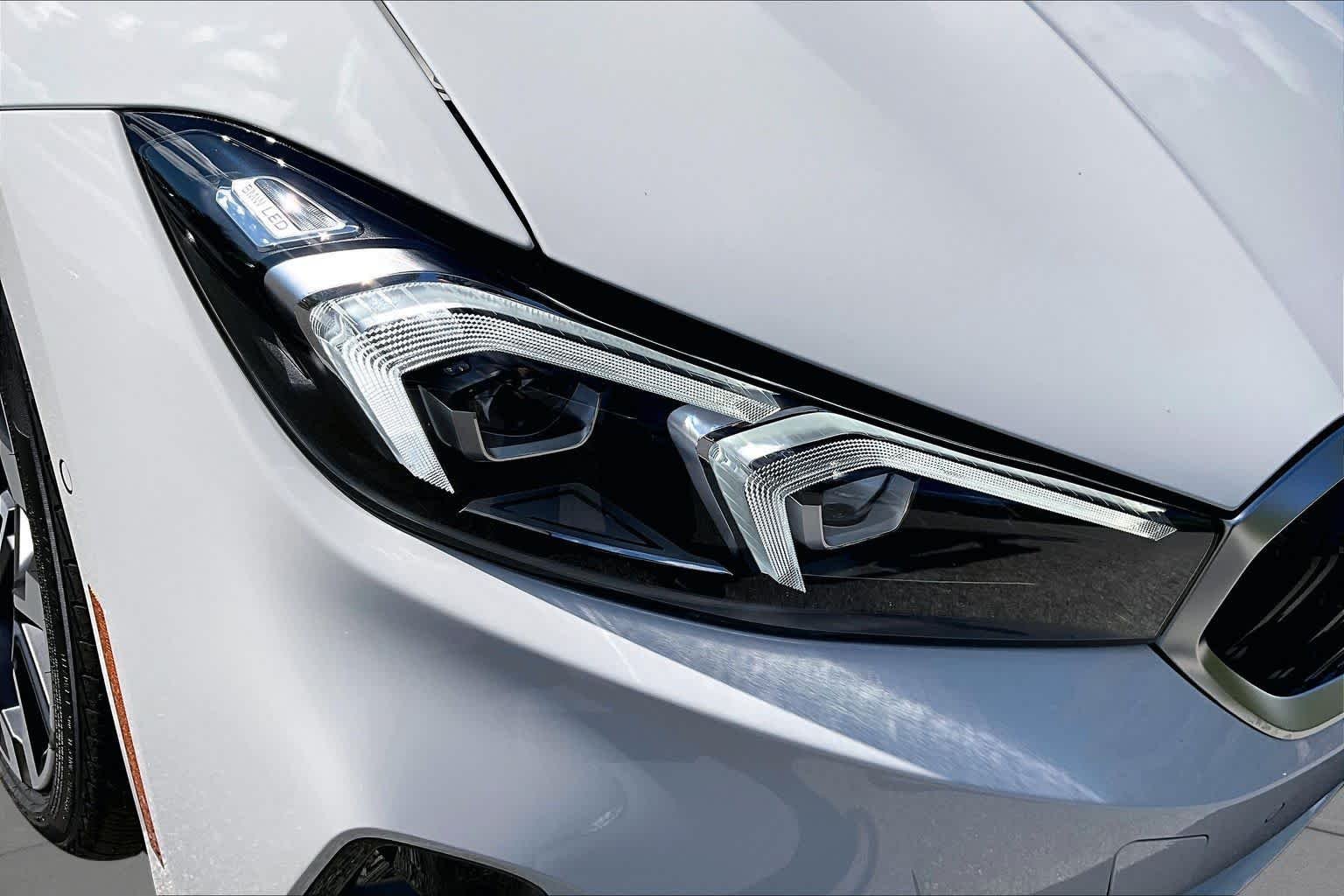 New 2026 Alpine White BMW 330i NA image 13
