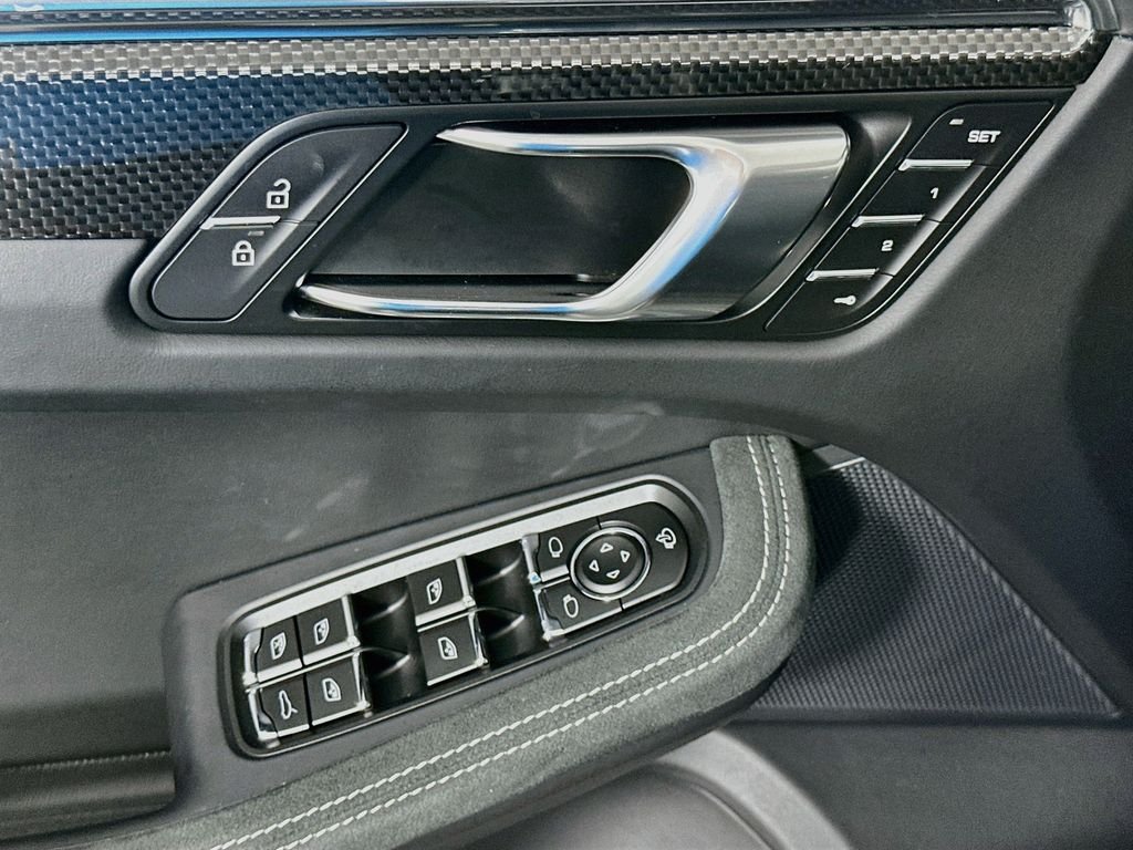 Pre-Owned 2026 Porsche Macan GTS, photo 18