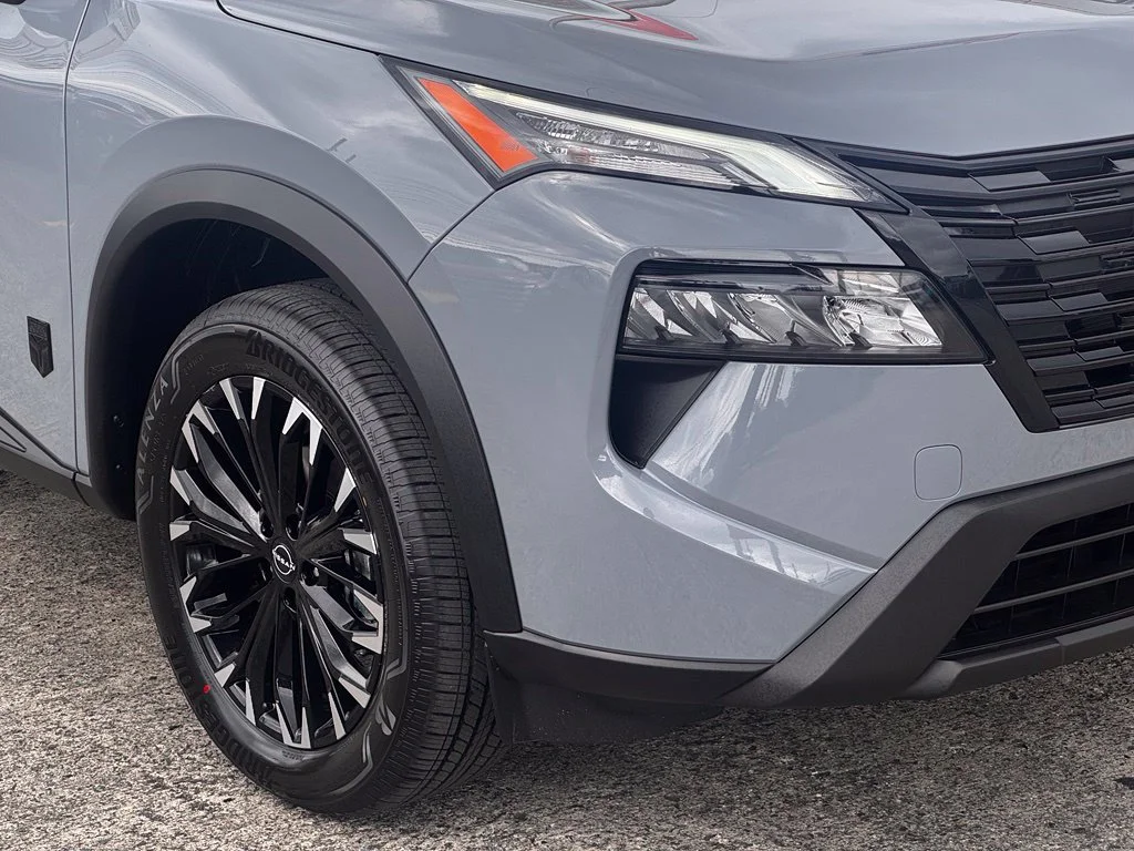 New 2026 Gray Nissan Dark Armor image 5