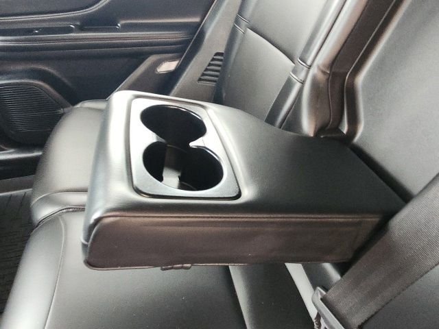Used 2022 White Lincoln Standard image 20