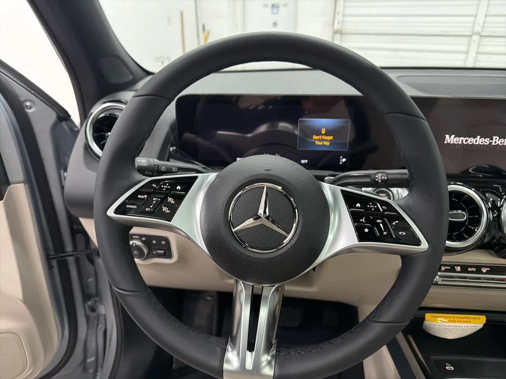 Used 2026 Silver Mercedes-Benz GLB 250 image 15