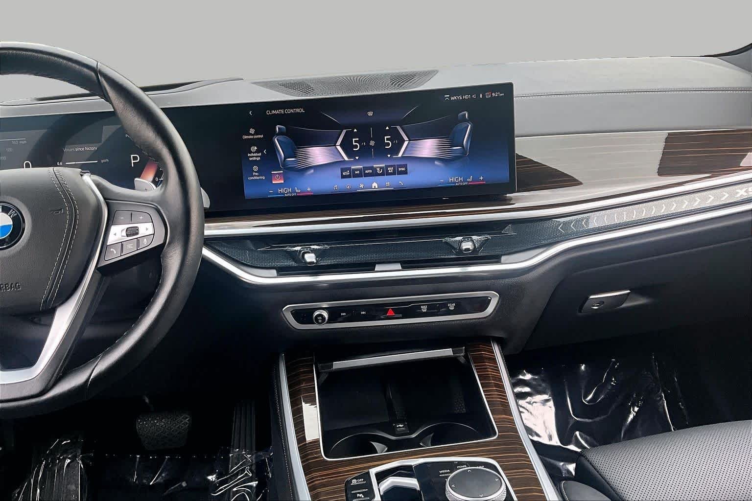 Used 2026 WHITE BMW xDrive40i image 7