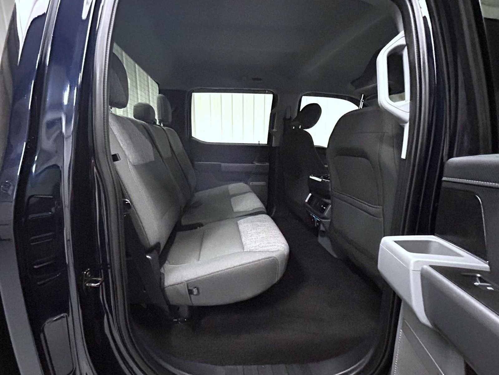 Used 2021 Blue Ford XLT image 18