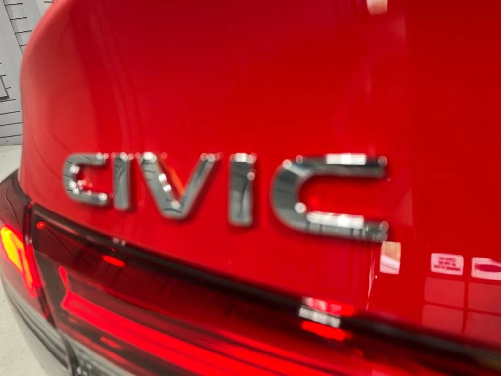 Used 2023 Rallye Red Honda EX image 31