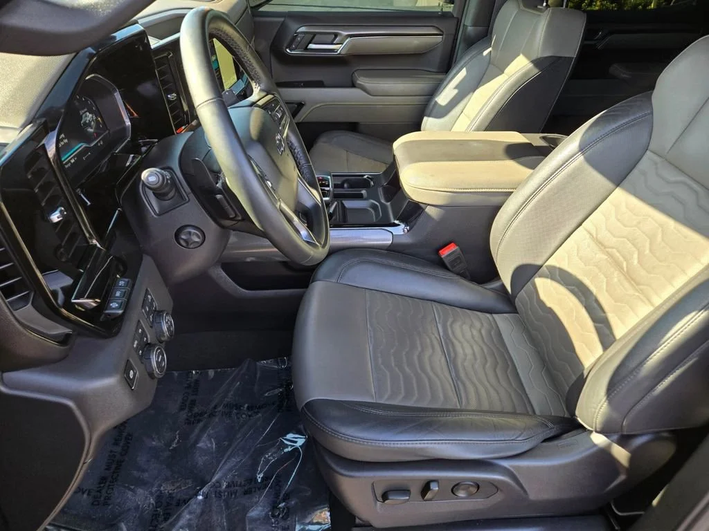 Used 2024 Black Chevrolet ZR2 image 10