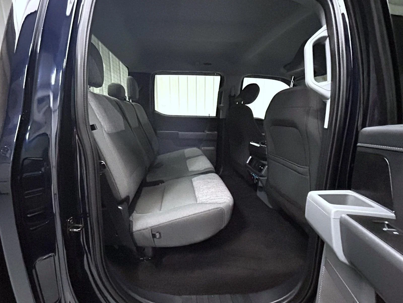 Used 2021 Blue Ford XLT image 18