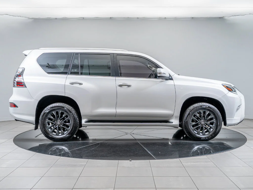 Certified Used 2023 Eminent White Pearl Lexus 460 image 11
