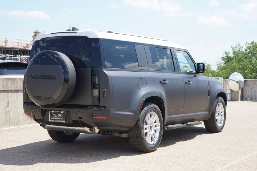 New 2026 Gray Land Rover S image 7