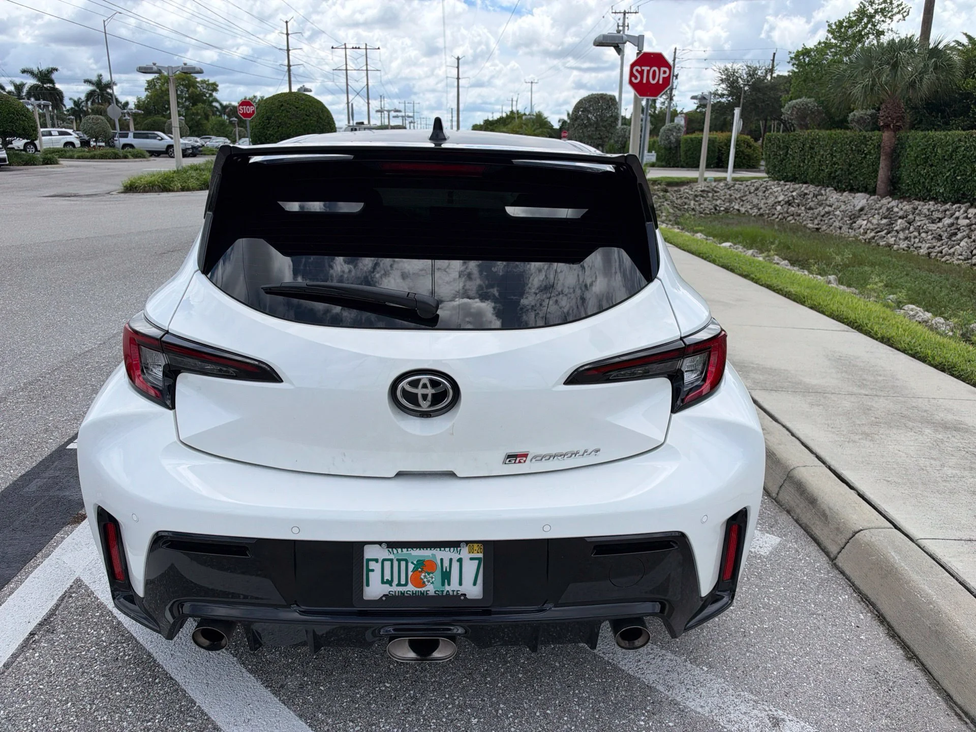 Used 2026 Ice Cap Toyota Premium Plus image 7
