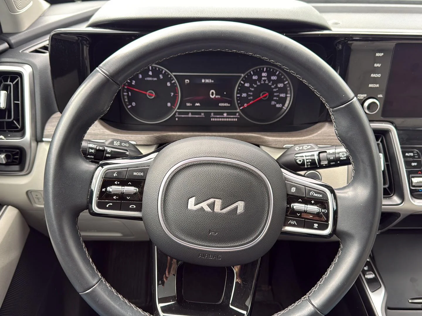 Used 2023 Wolf Gray Kia EX image 20