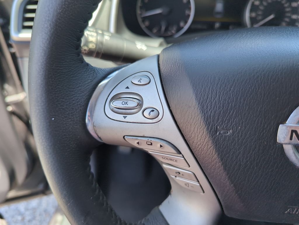 Used 2016 Gray Nissan Platinum image 22