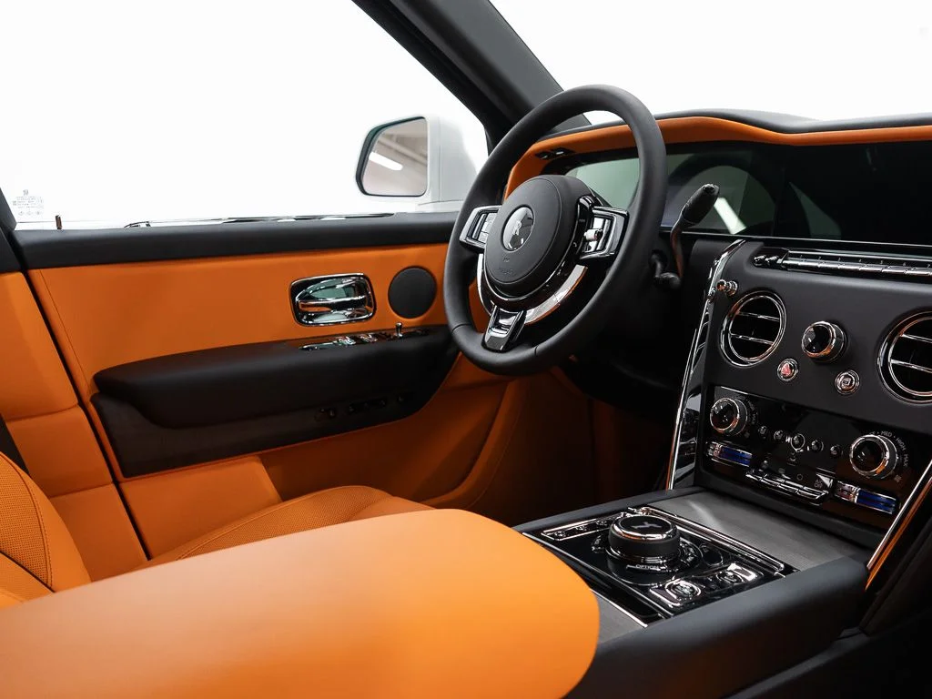 New 2026 English White Rolls-Royce  image 34