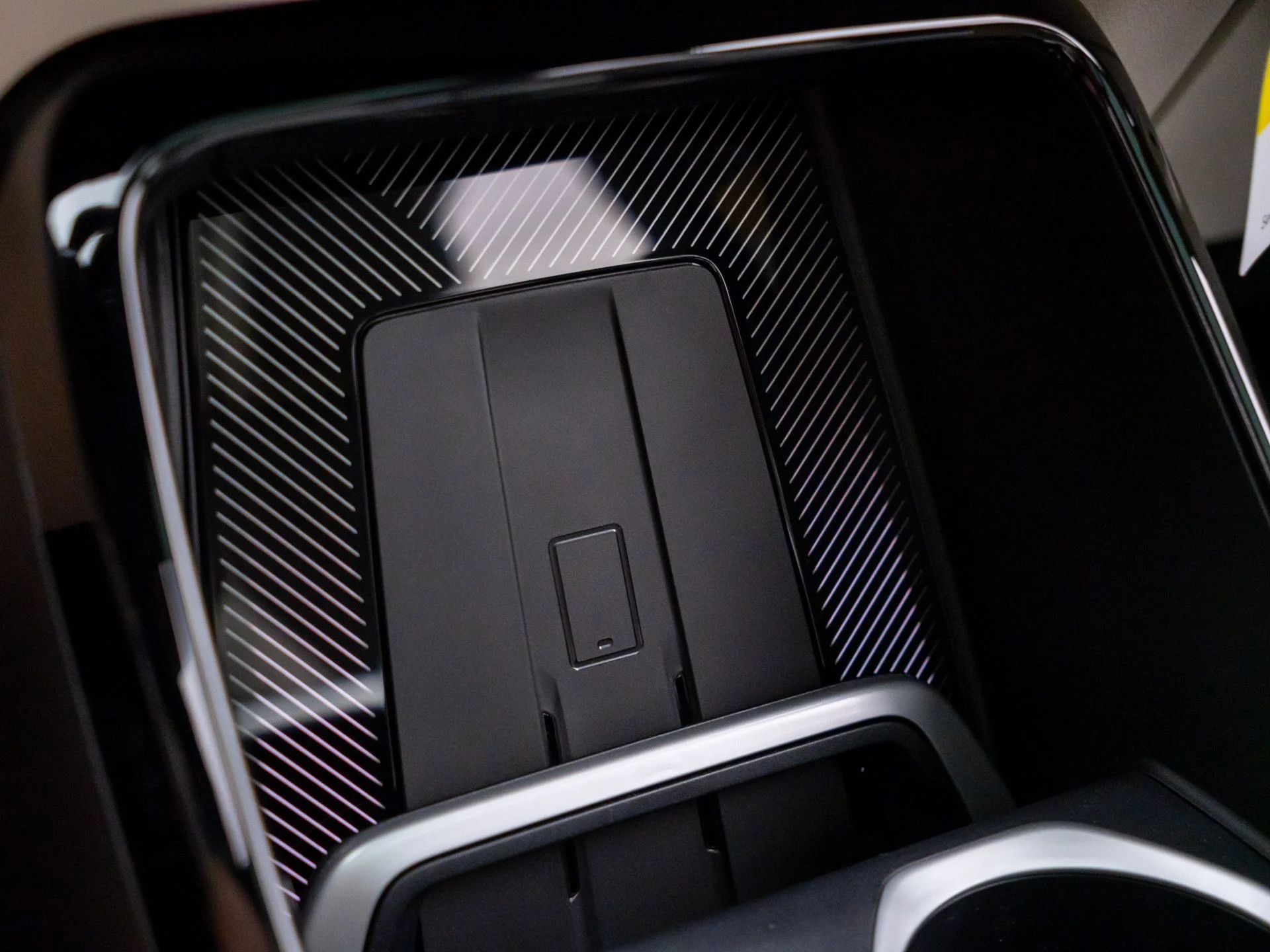 New 2026 White BMW xDrive28i image 31