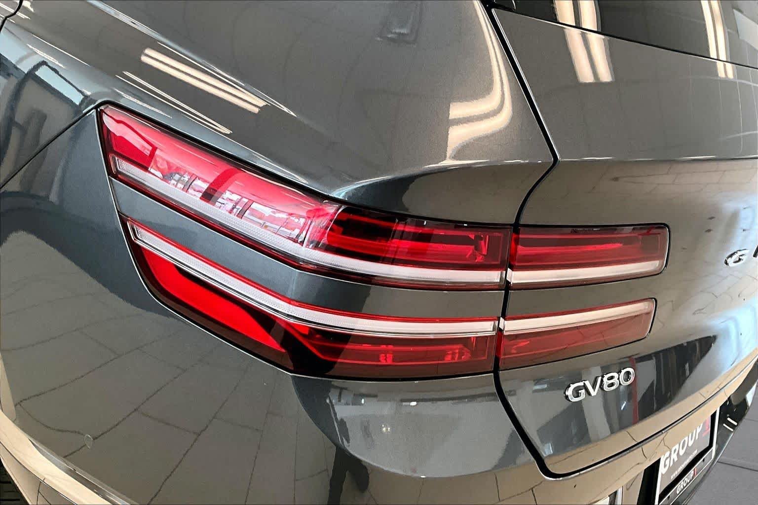 Used 2022 Himalayan Gray Genesis  image 28