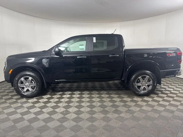 New 2025 Shadow Black Ford XLT image 7