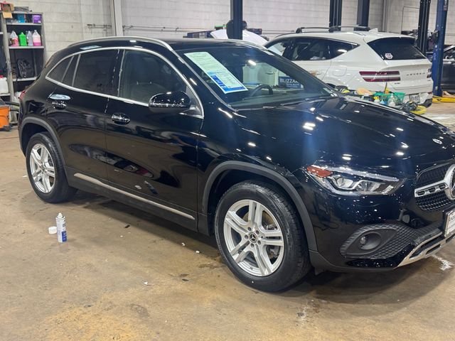 Certified Used 2022 Night Black Mercedes-Benz GLA 250 image 4