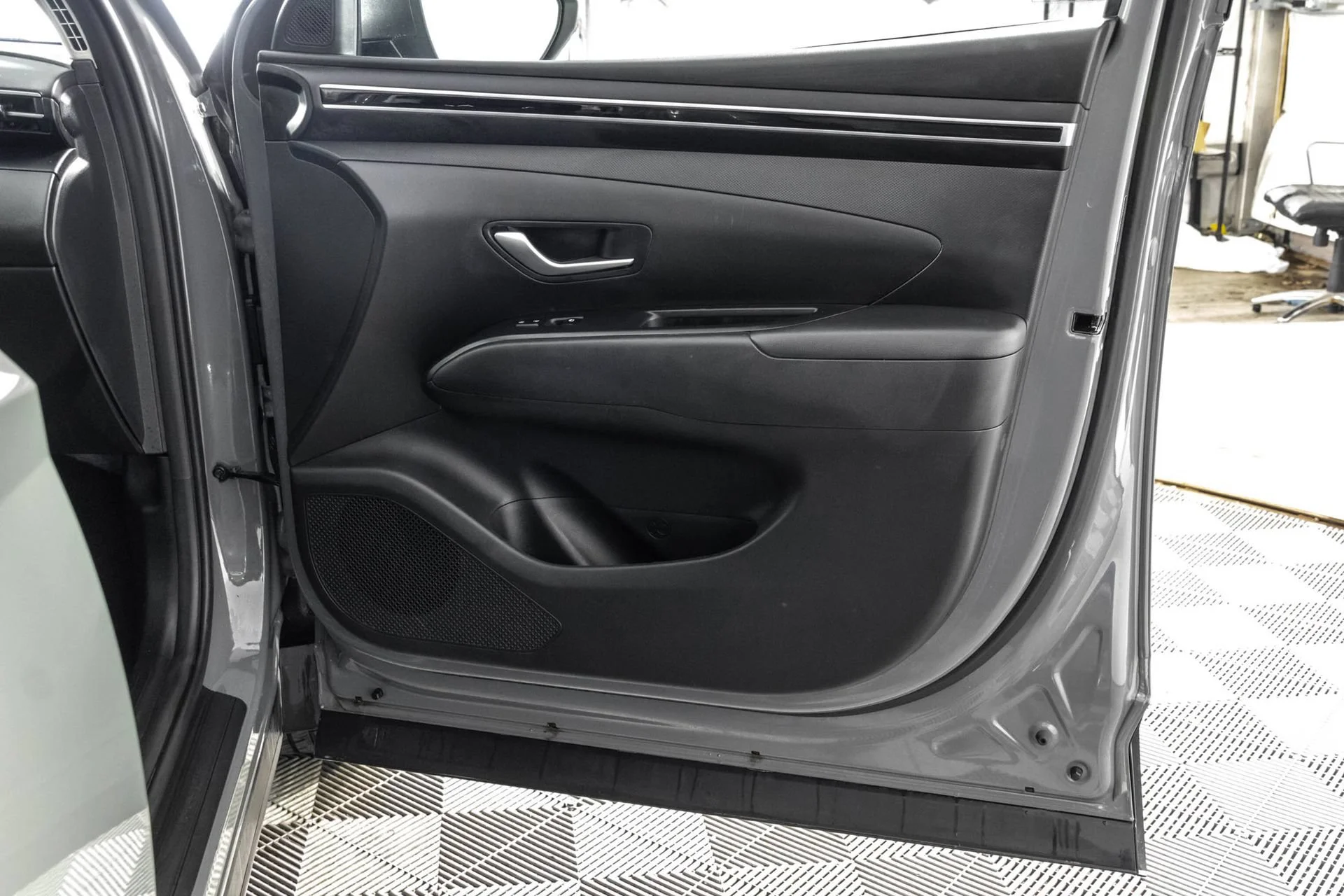 Used 2024  Hyundai SEL image 44