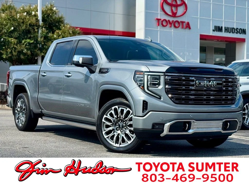 Used 2025 Silver GMC Denali Ultimate image 1