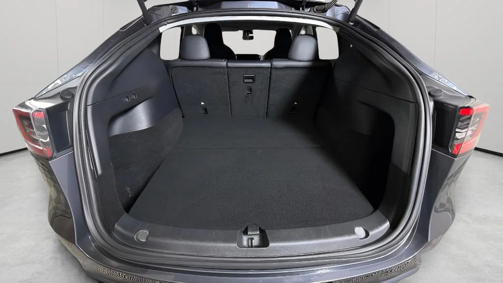 Used 2021 Black Tesla Performance Dual Motor All-Wheel Drive image 29