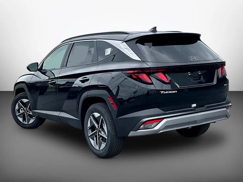 New 2026 Black Hyundai SEL image 3