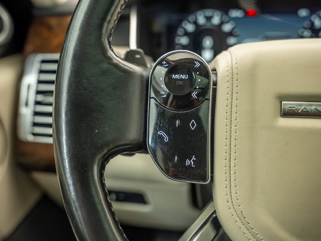 Used 2020 Black Land Rover HSE image 18
