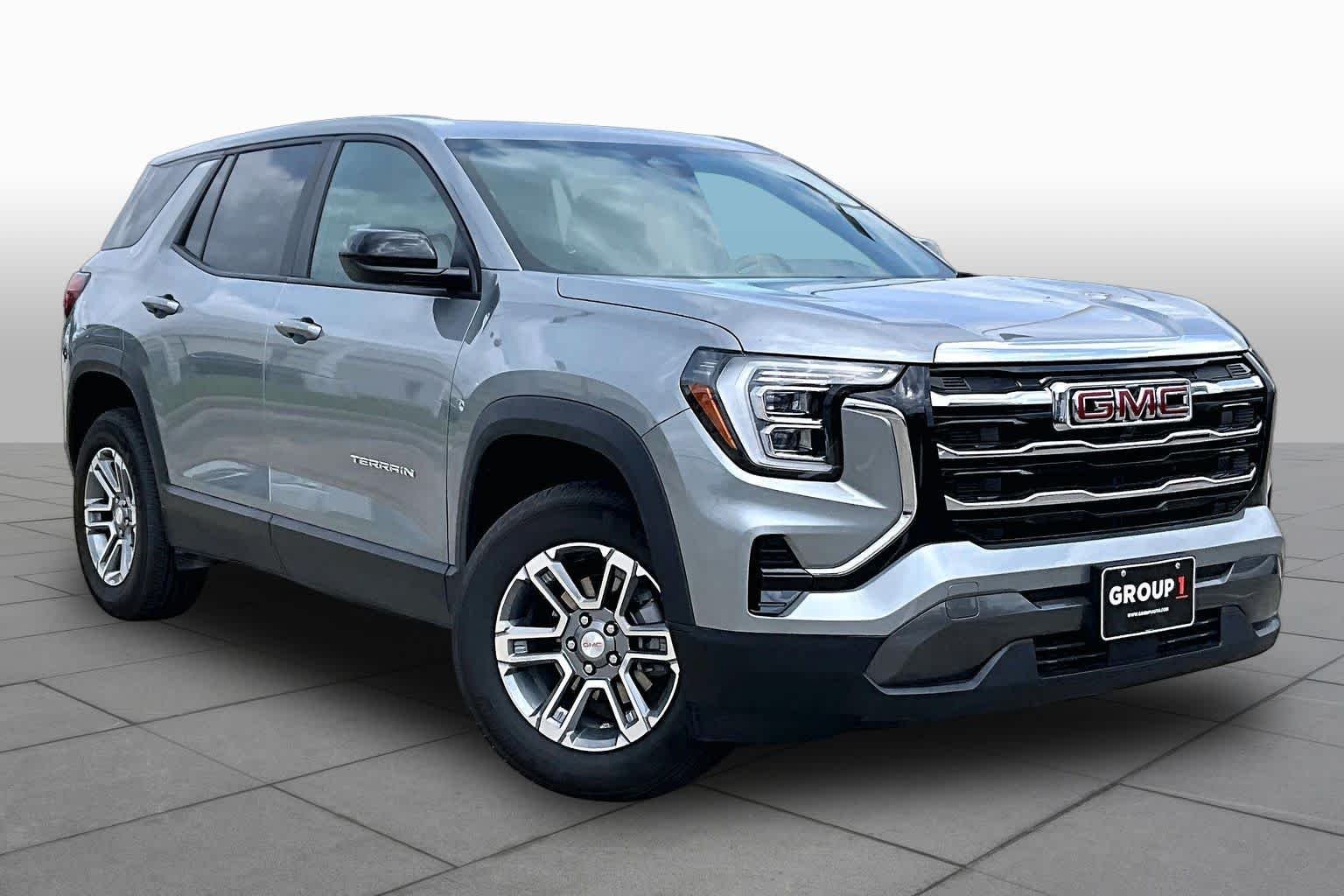 Used 2025 Sterling Metallic GMC FWD Elevation image 3