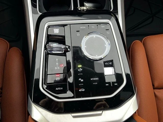 2025 BMW 7 Series 760i - Photo 24