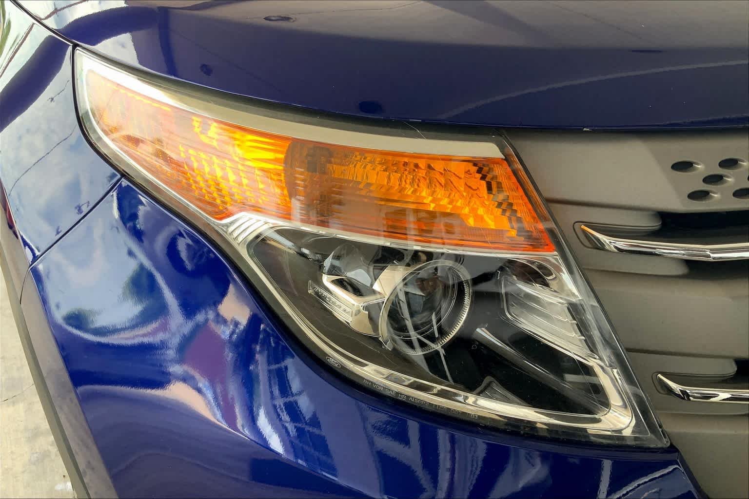 Used 2015 Deep Impact Blue Metallic Ford Base image 29
